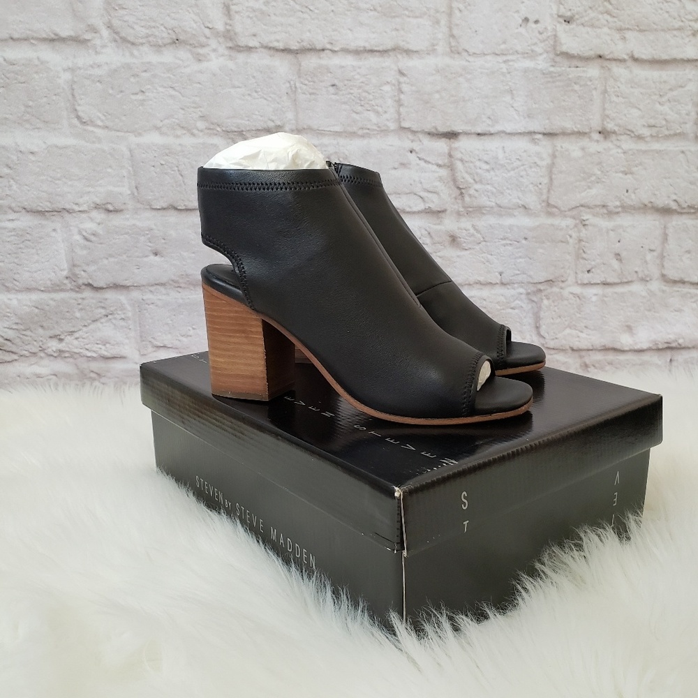 !Steve Madden Heeled Sandal Black Size 6